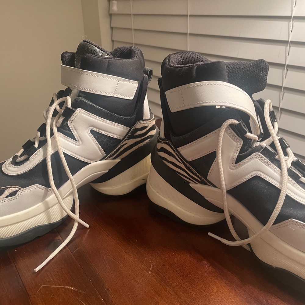 AUTHENTIC MICHAEL KORS Platform zebra sneakers
